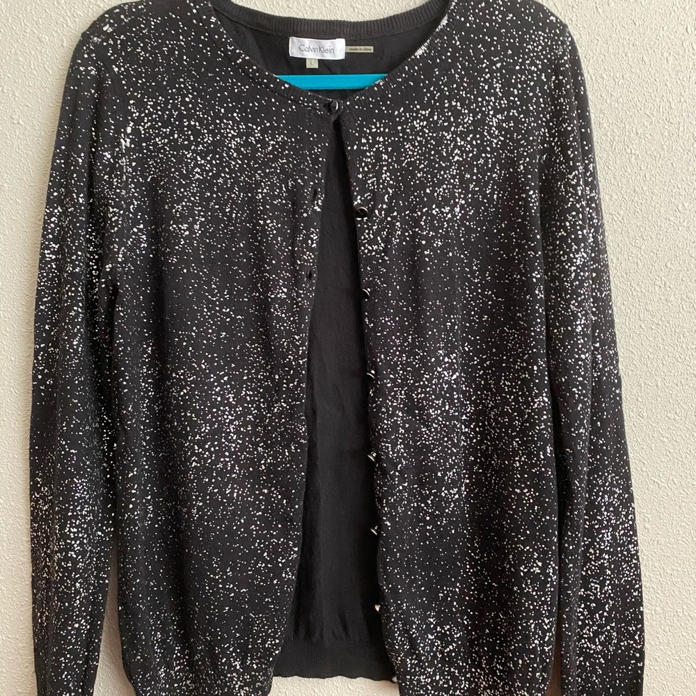 Calvin Klein sweater - Picture 2 of 7
